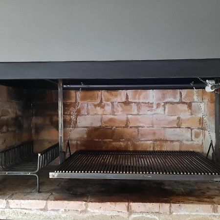 Casa De Invitados Con Parrilla Y Horno A Lena Ushuaia Kültér fotó